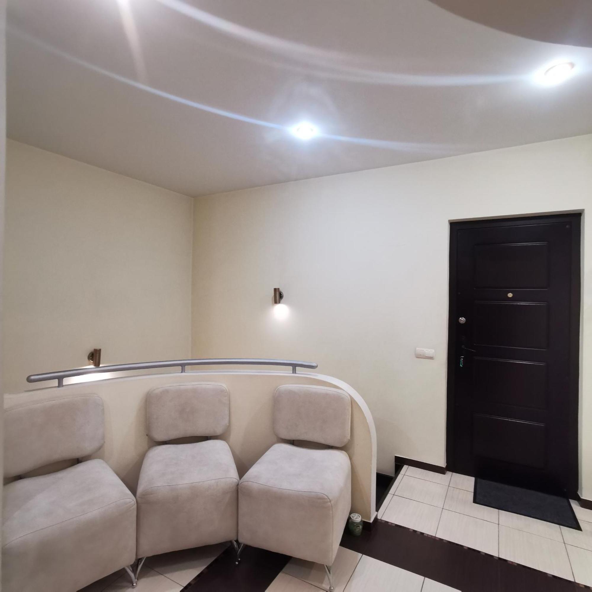 Big Apartment In Rivne Center מראה חיצוני תמונה
