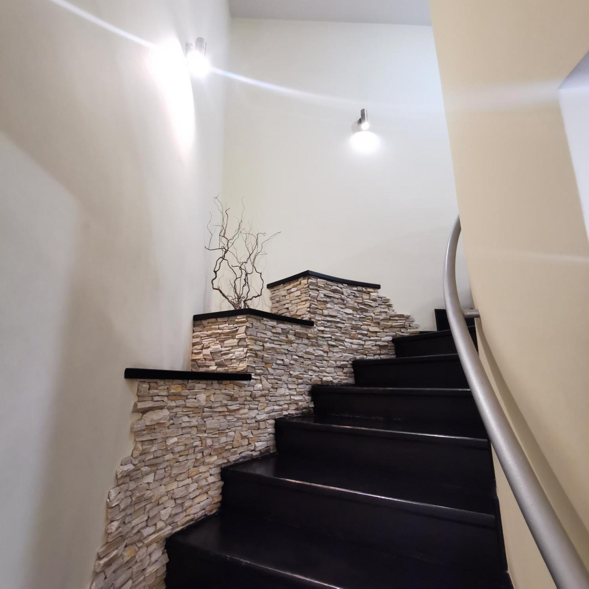 Big Apartment In Rivne Center מראה חיצוני תמונה